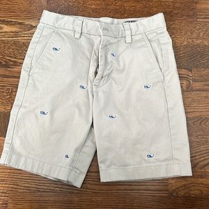 Vineyard Vines shorts